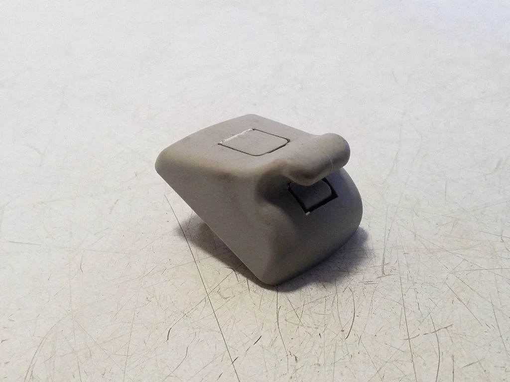 Sun visor clip/hook/bracket – left