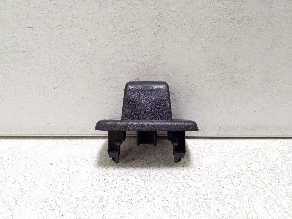 Sun visor clip/hook/bracket – left