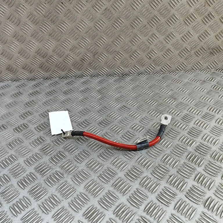 Plusa vads (akumulatora) – Audi A5 (2016-2024)