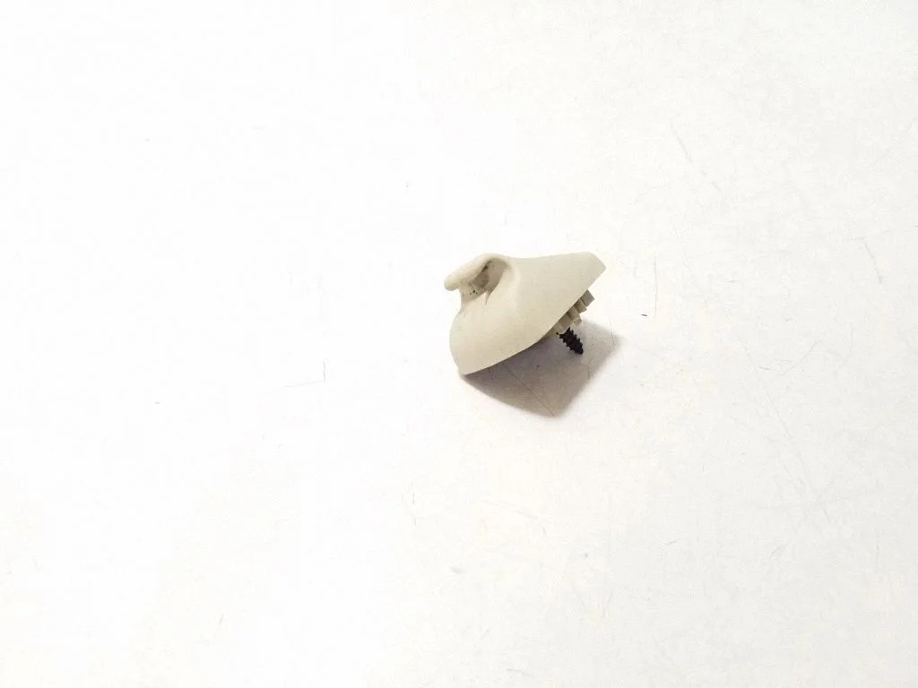 Sun visor clip/hook/bracket – right