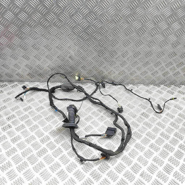 Esiukse juhtmestik 5A6A870