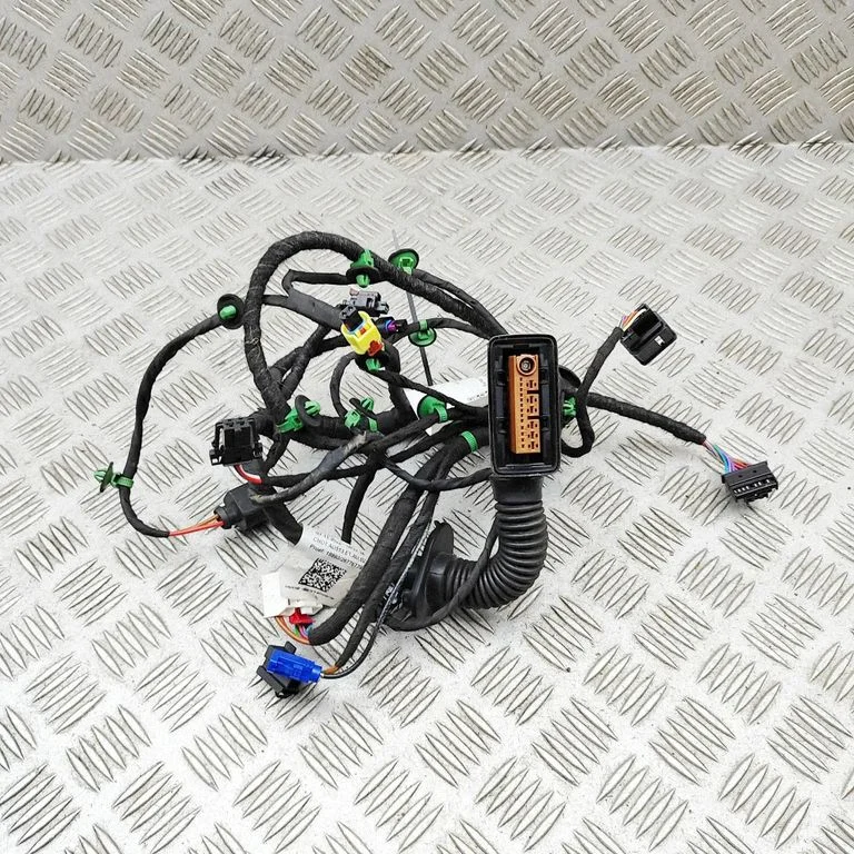 Priekšējo durvju vadu instalācija 4J3971029G