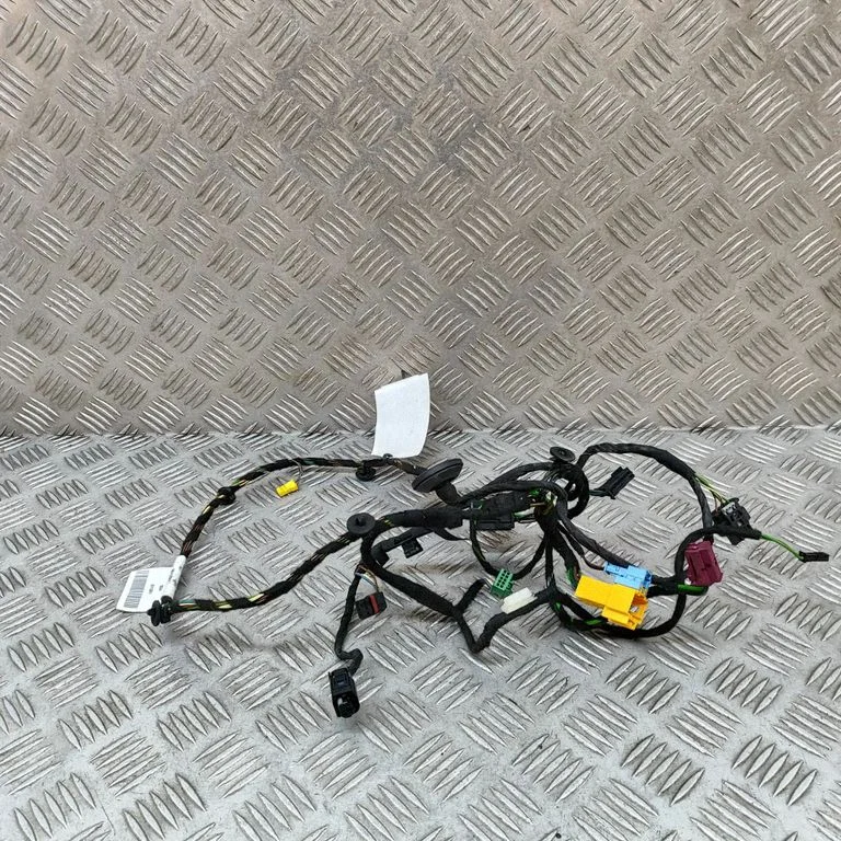 Esiukse juhtmestik A2185405207