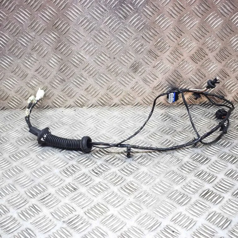 Priekinių durų instaliacija