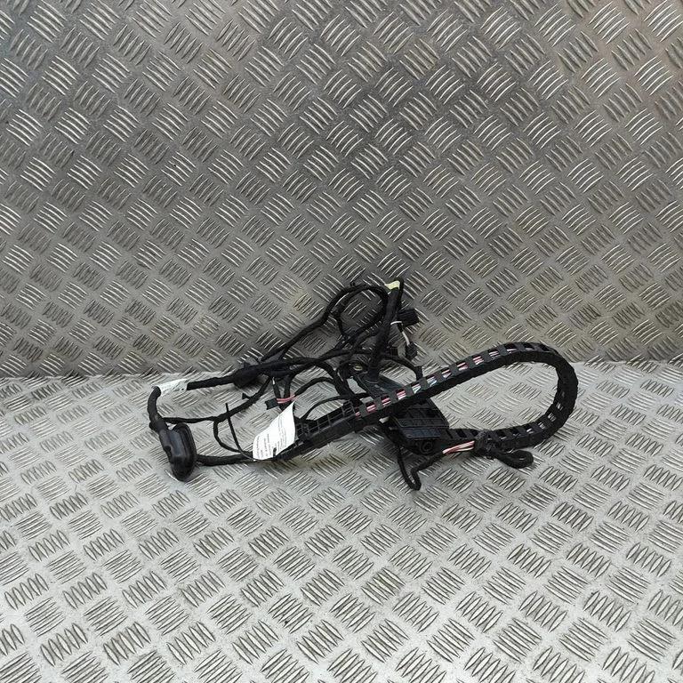 Tagaukse juhtmestik 7T0971691HG
