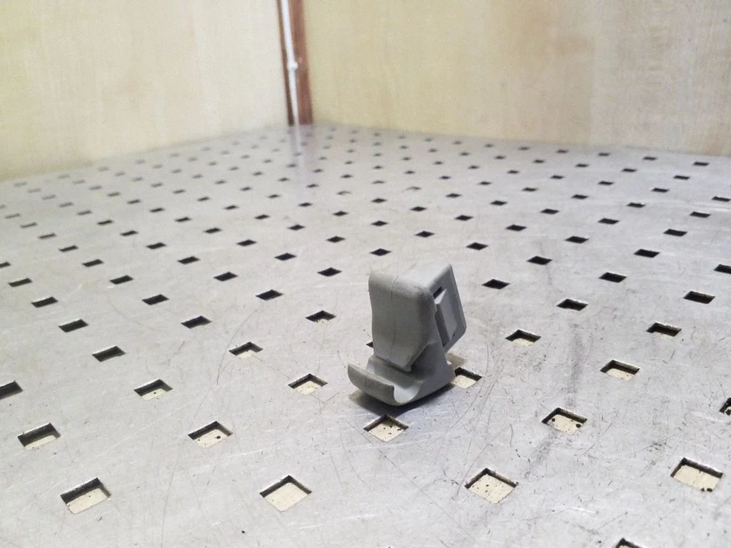 Sun visor clip/hook/bracket