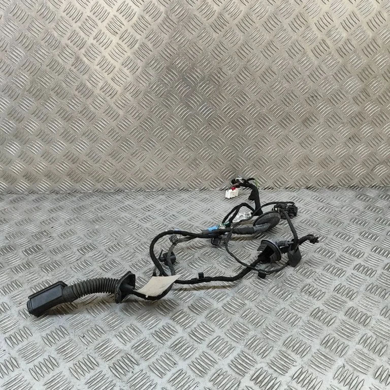 Rear door wiring loom 4M0971687