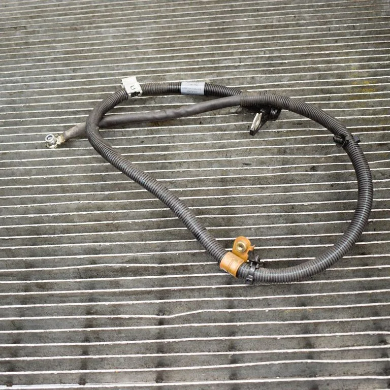 Positive cable (battery) – Mercedes-Benz GLA-Class W156 X156 (2013-2019)