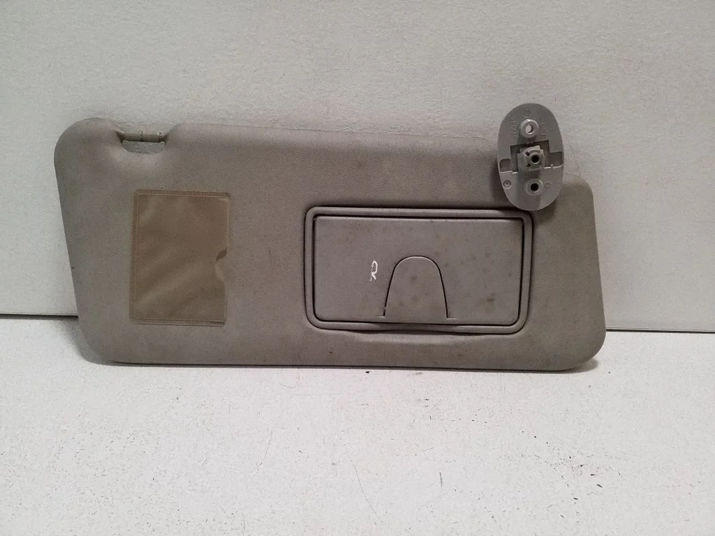 Päikesesirm – Suzuki Grand Vitara II (2006-2016), parem