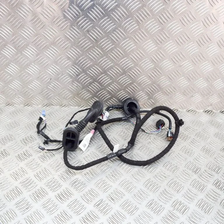 Rear door wiring loom – Tesla Model Y (2020-)