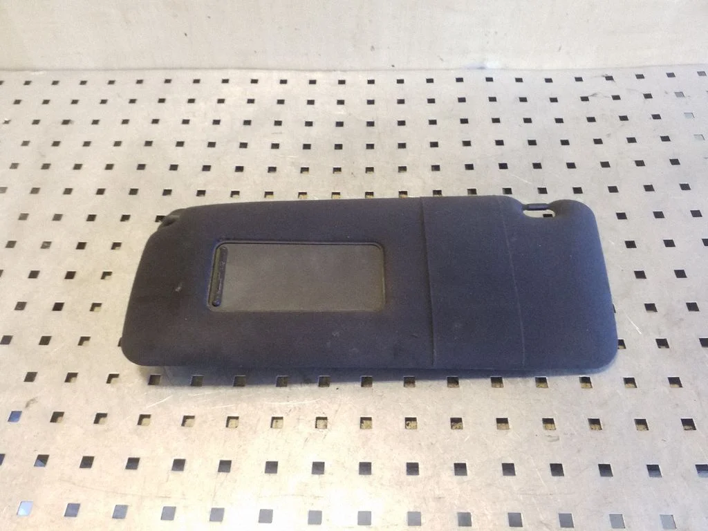 Sun visor – left