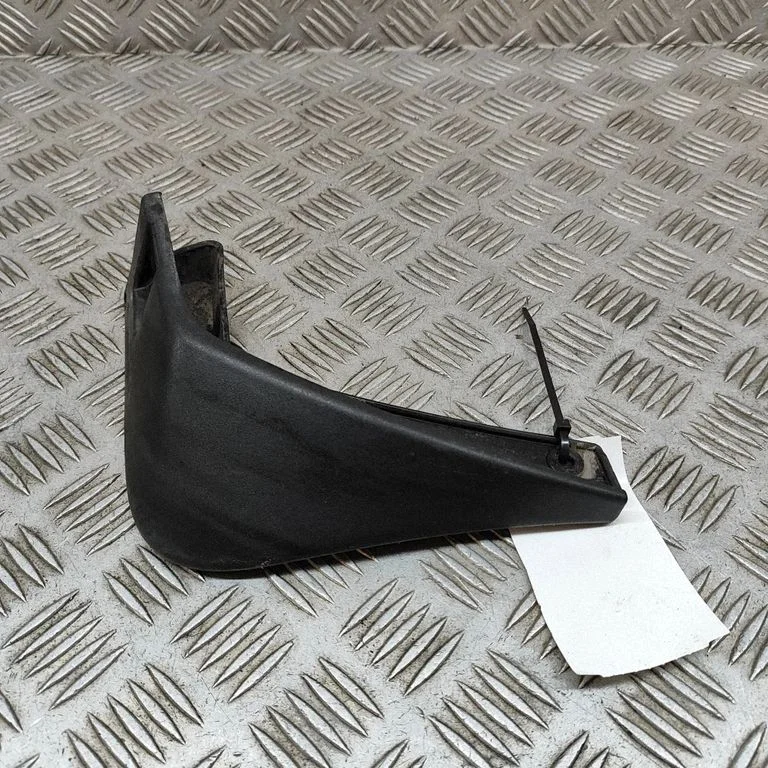 Tagumine porikaitse 86842GI000