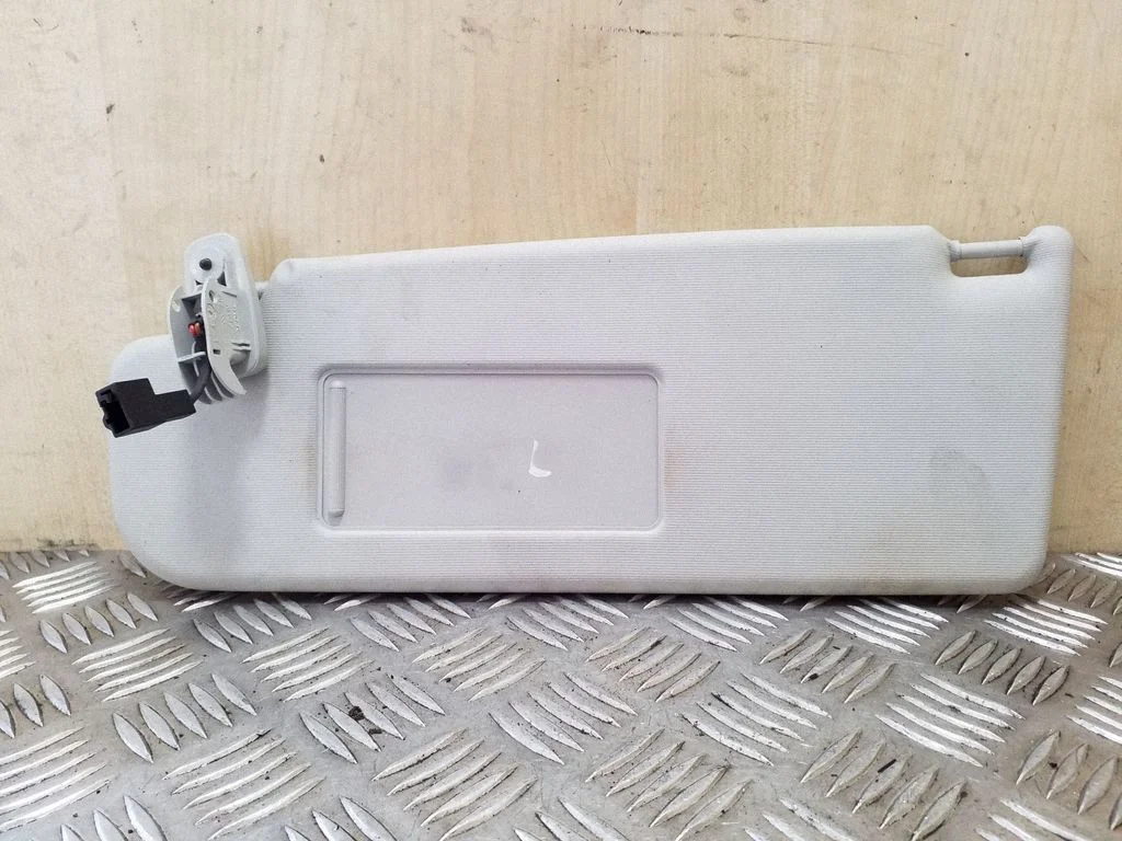 Sun visor 5P0857551G