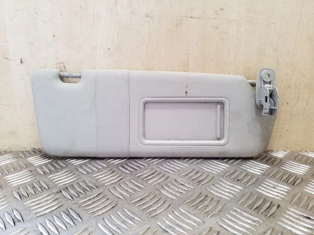 Sun visor 8E0857552