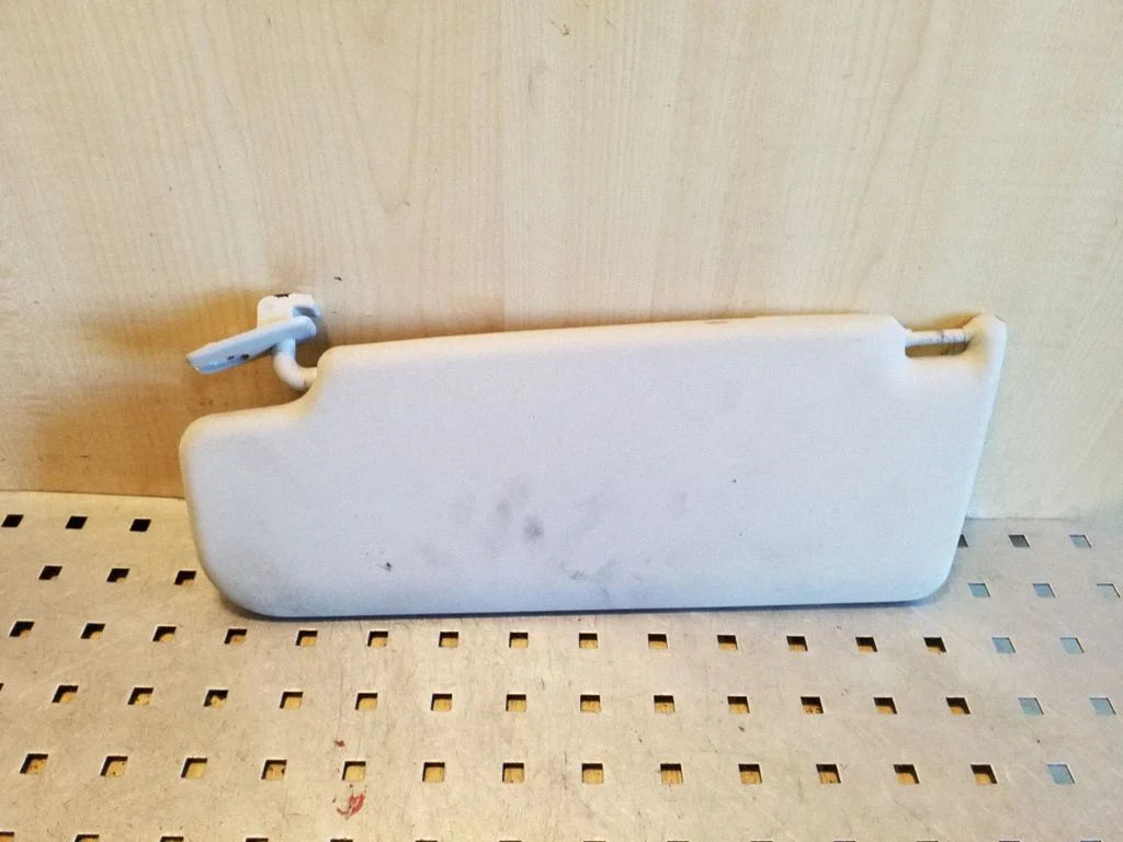 Päikesesirm 1K0857552H