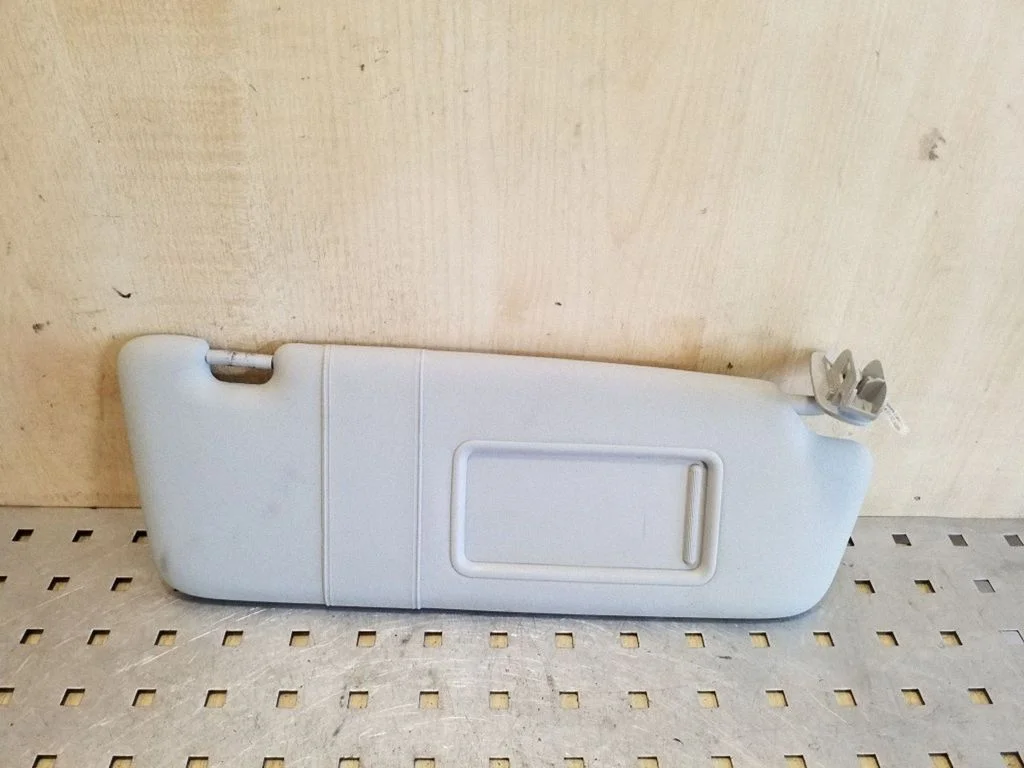 Sun visor 8P08P2857552