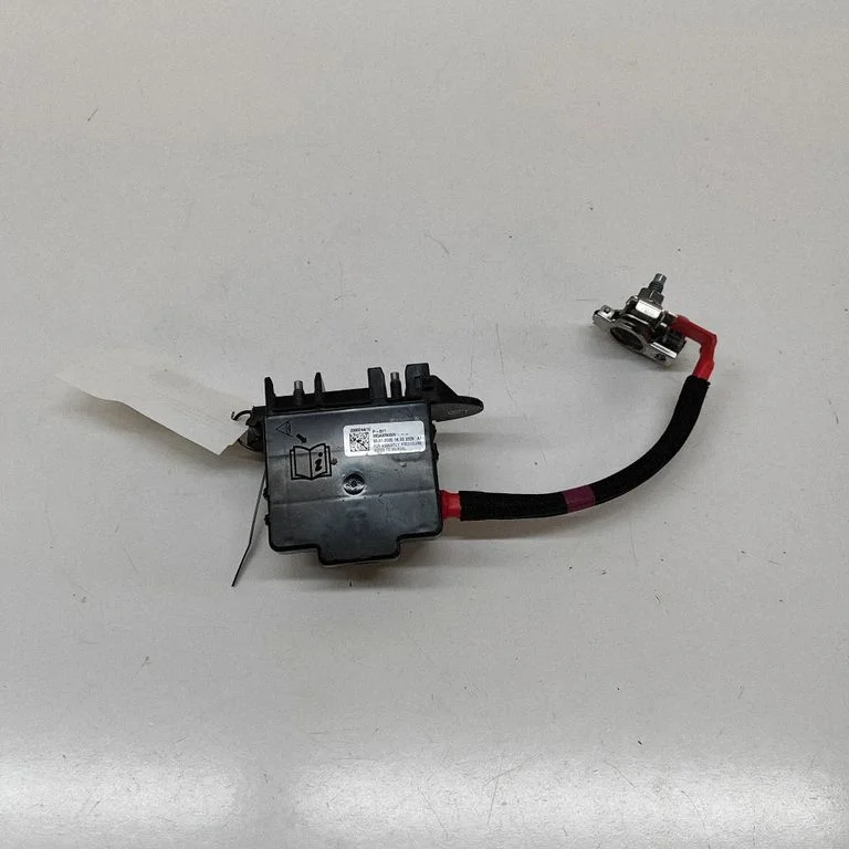 Plussjuhtmete ühendussõlm 285A83935R