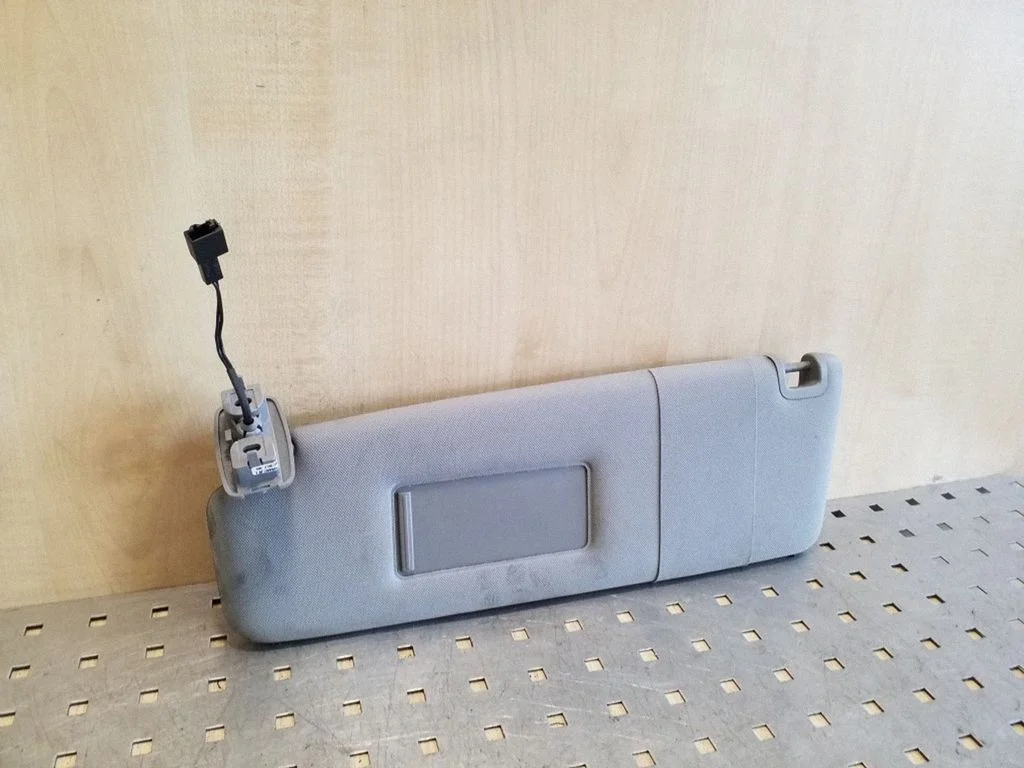 Sun visor – Volkswagen Phaeton (2002-2016)