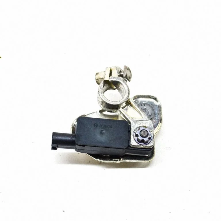 Plusa vadu savienojuma mezgls BJ3214463CB