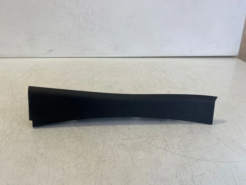(A) pillar trim – Tesla Model S (2012-)