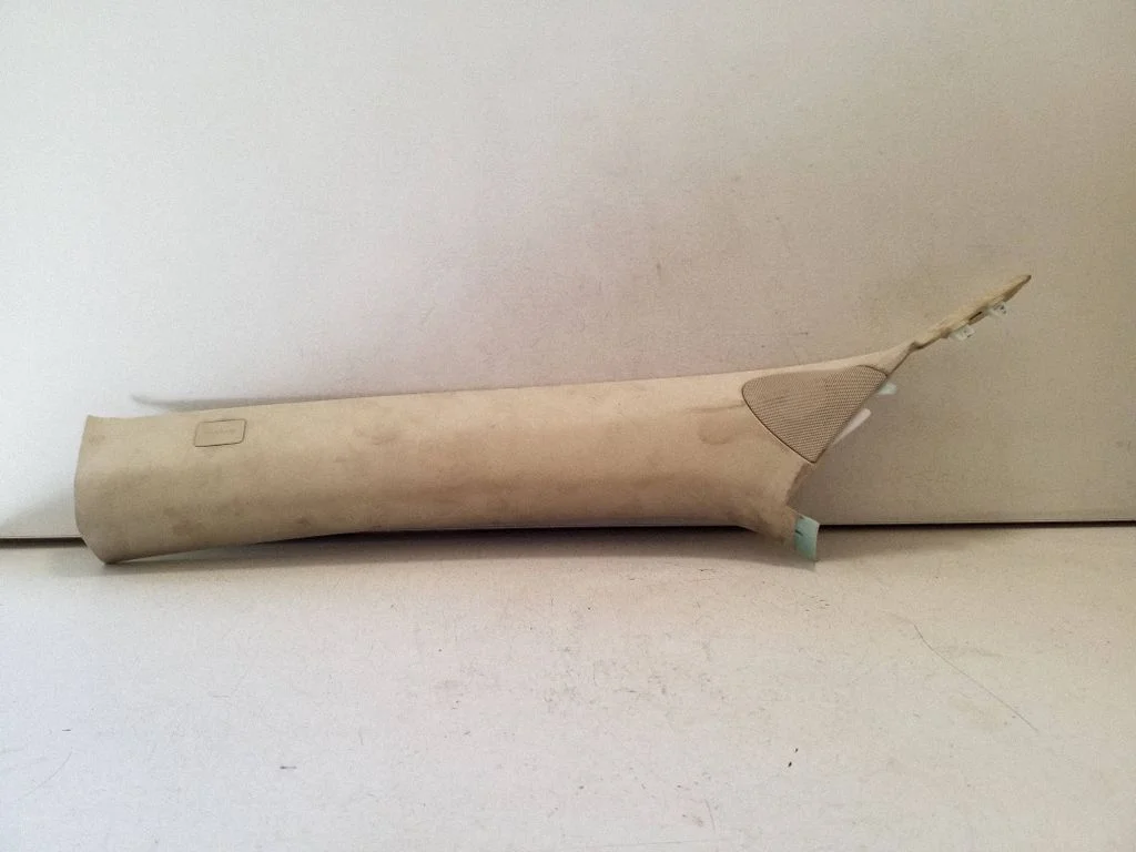 (A) pillar trim – Tesla Model S (2012-)