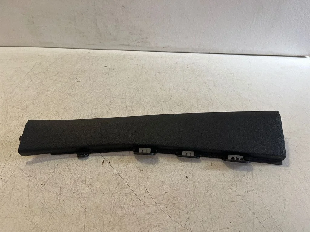 (A) pillar trim – Audi Q7 4M (2015-)