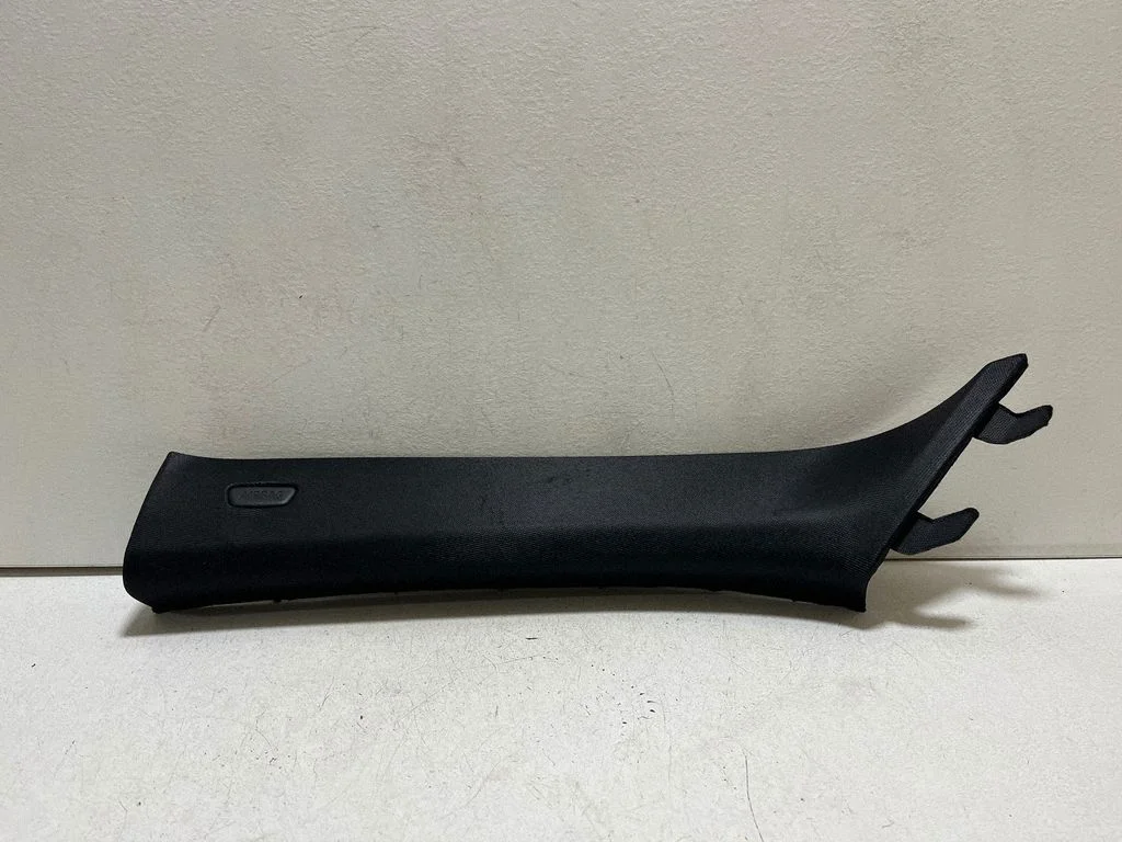 (A) piilari kate – BMW i4 (2021-)