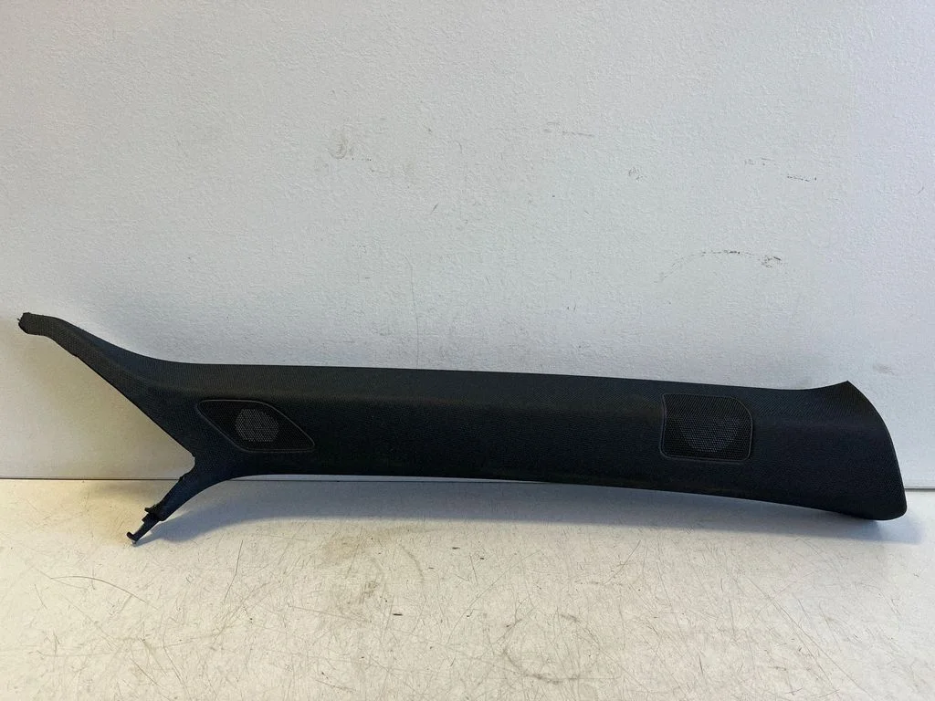 (A) piilari kate 8W8867234G