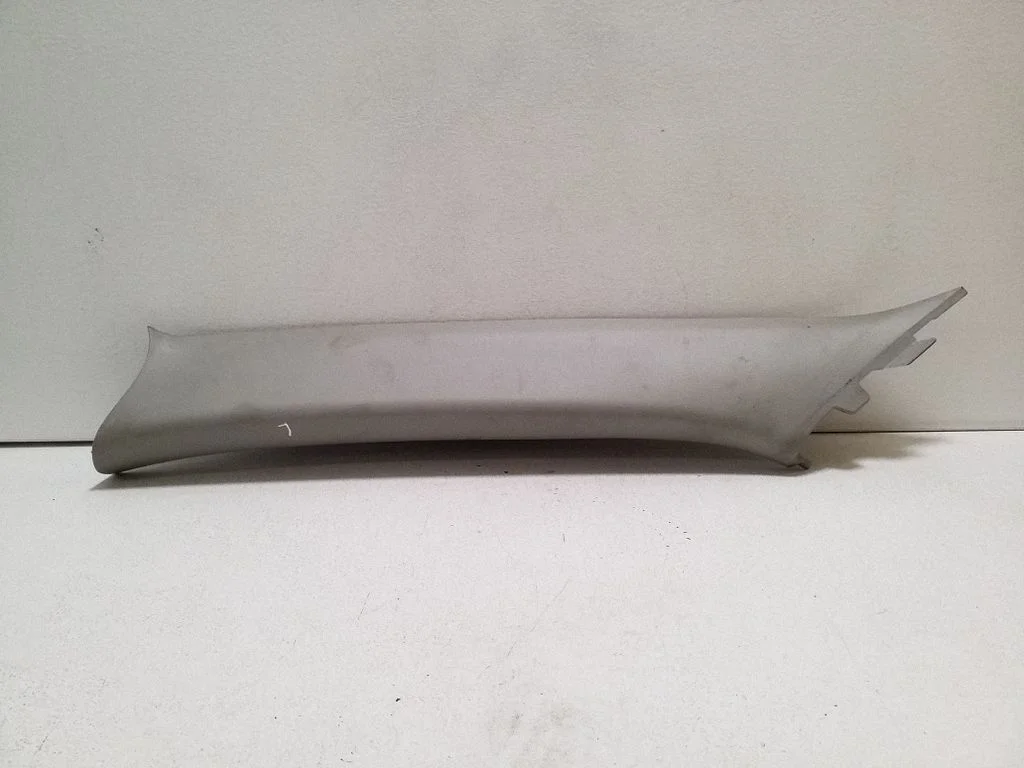 (A) piilari kate 7625065J10 – Suzuki Grand Vitara II (2006-2016)
