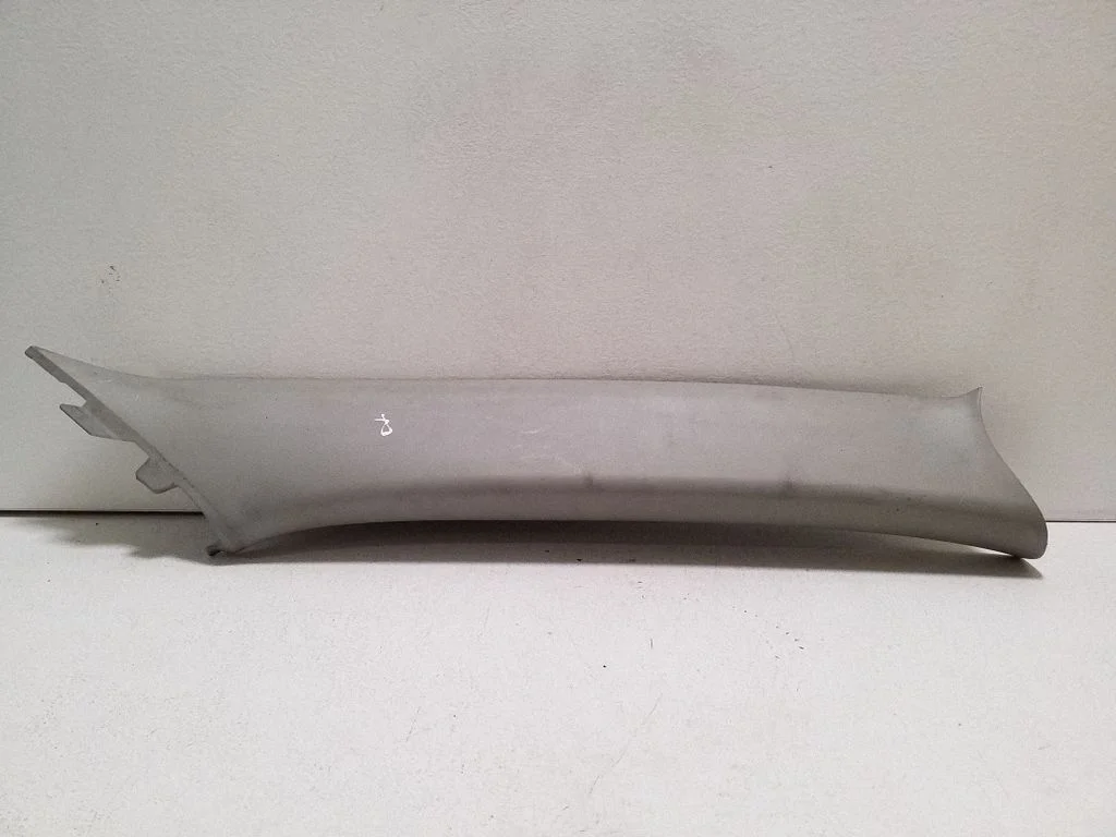 (A) piilari kate 7624065J10 – Suzuki Grand Vitara II (2006-2016)