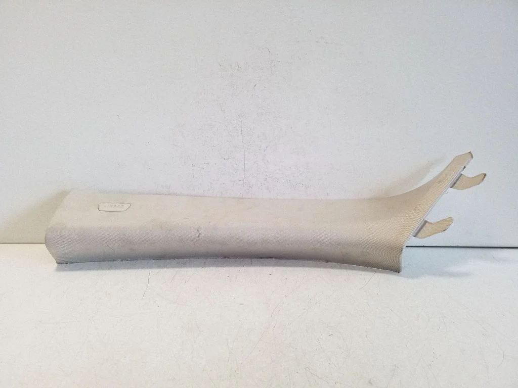 (A) piilari kate – BMW i4 (2021-)