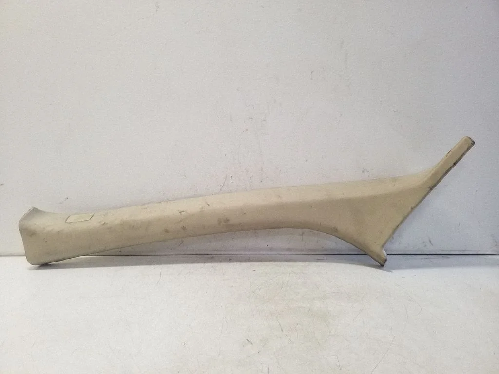 (A) pillar trim – Volvo XC60 (2009-2013)
