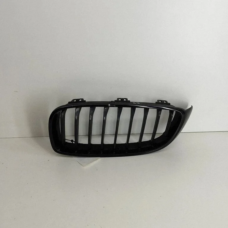 Atrapa przednia (grill) 7294815