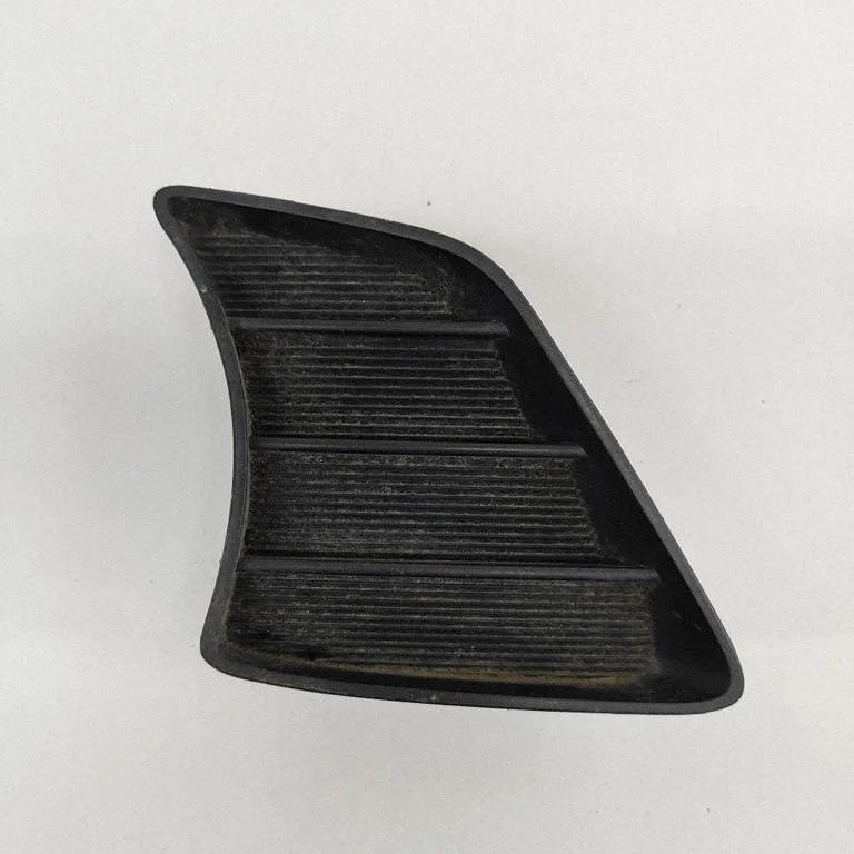 Atrapa przednia (grill) – Toyota Hilux (AN10, AN20, AN30) (2011-2015)