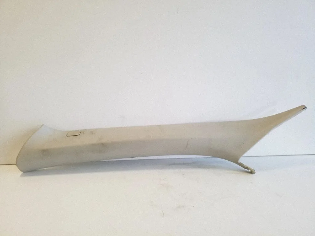 (A) pillar trim 31102345