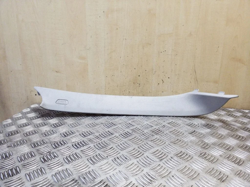(A) piilari kate – BMW X1 E84 (2009-2015)