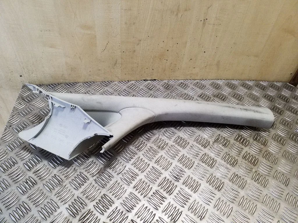 (A) piilari kate 5M0858336B