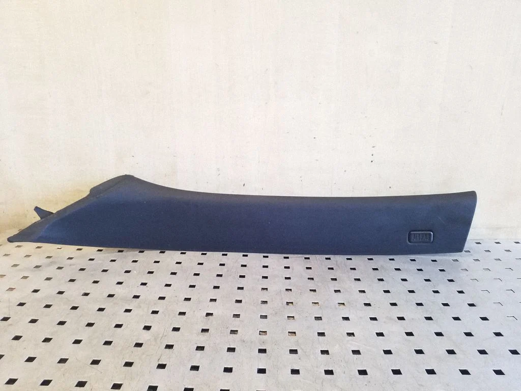 (A) piilari kate 51437129749