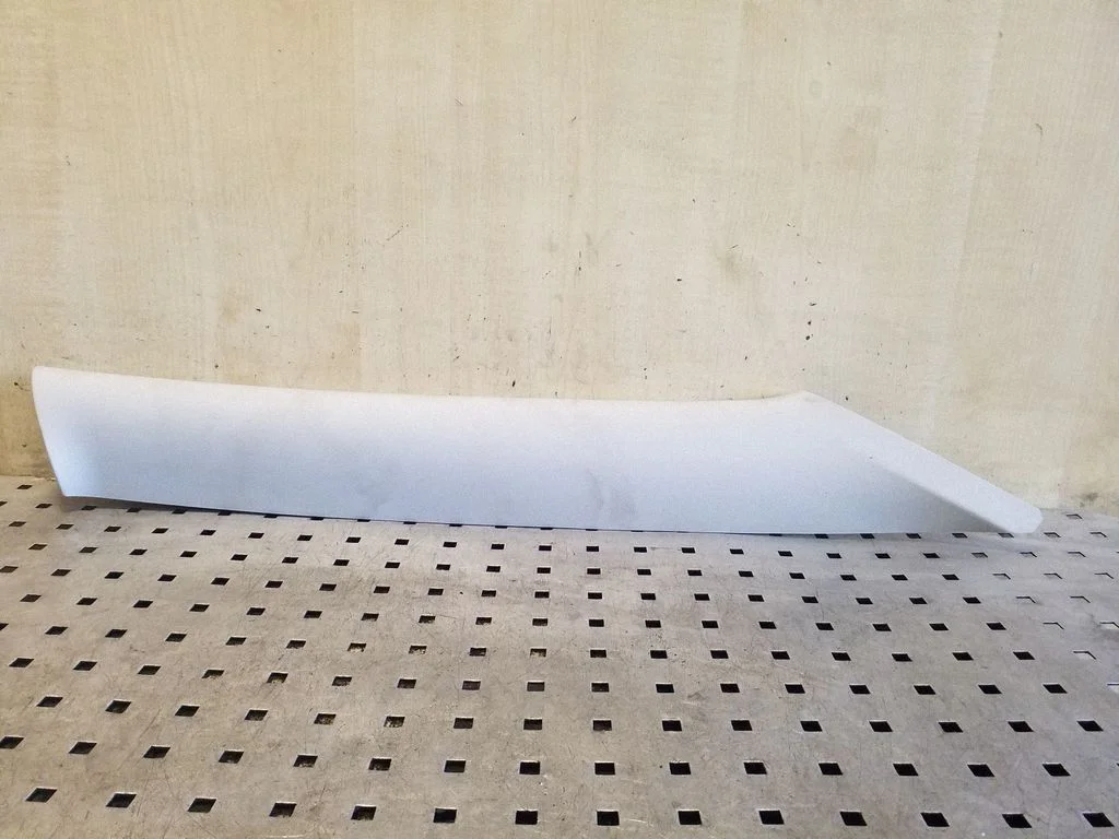 (A) pillar trim 5L0867234B