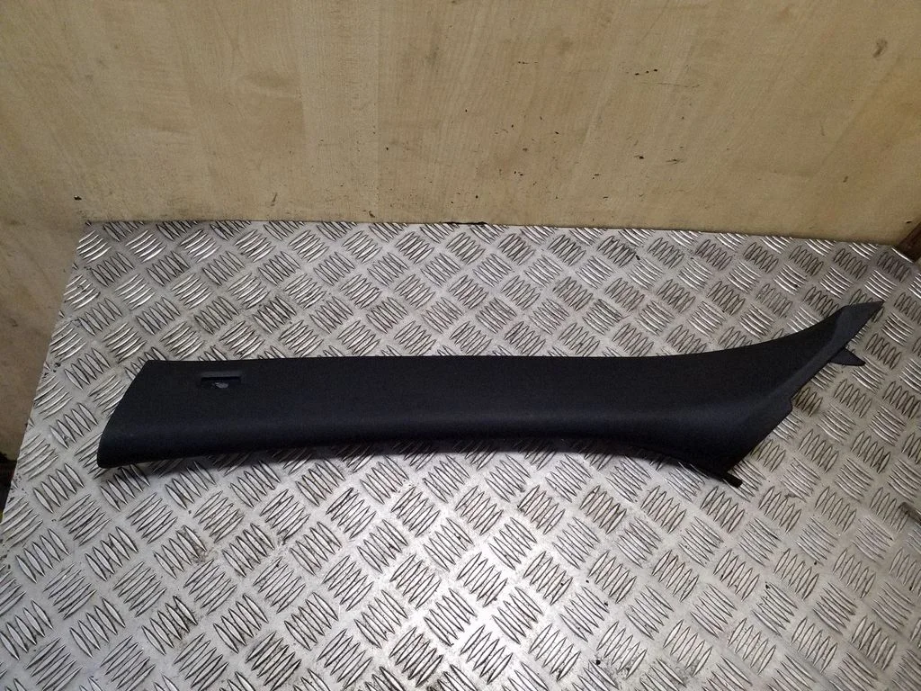 (A) pillar trim 51437129749