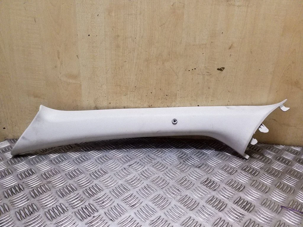 (A) piilari kate 94010AJ010