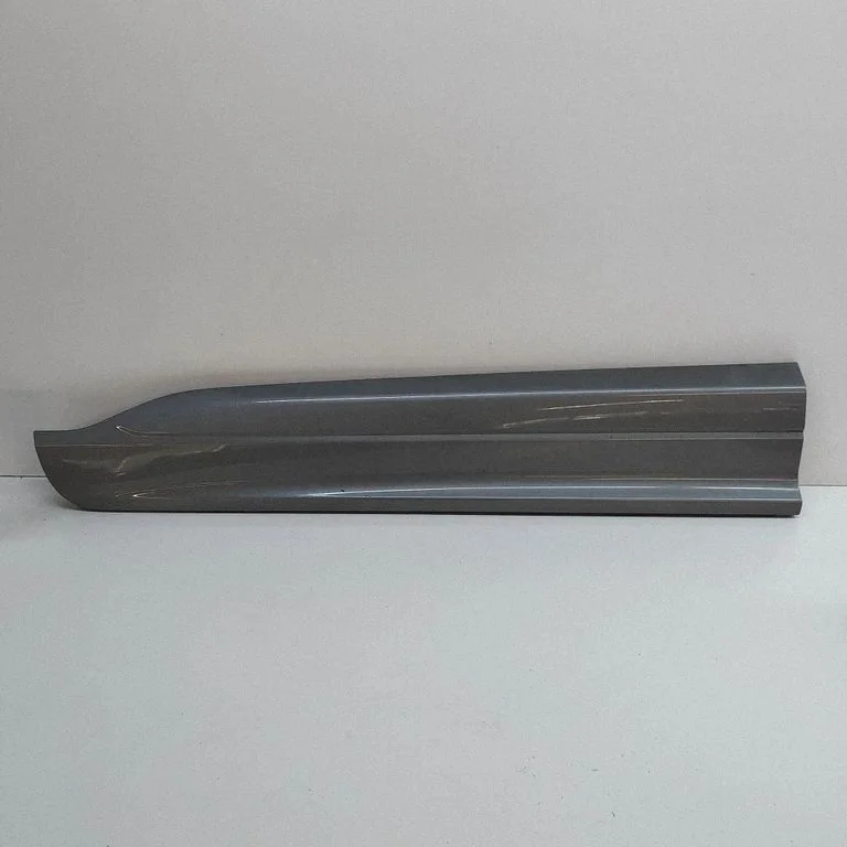Listwa drzwi przednich LV4BS20849CA5