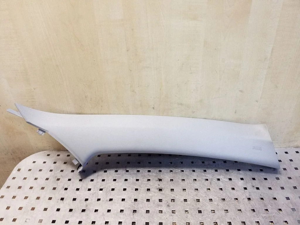 (A) pillar trim 7210A132YA