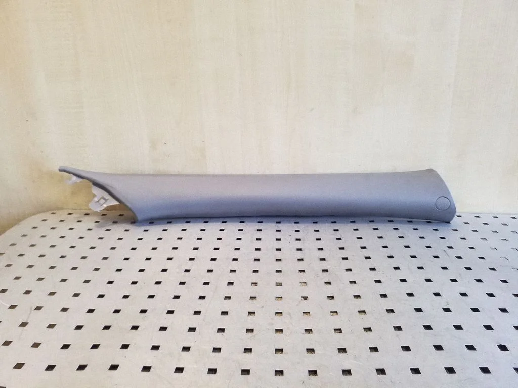 (A) pillar trim – KIA Sorento (2002-2009)