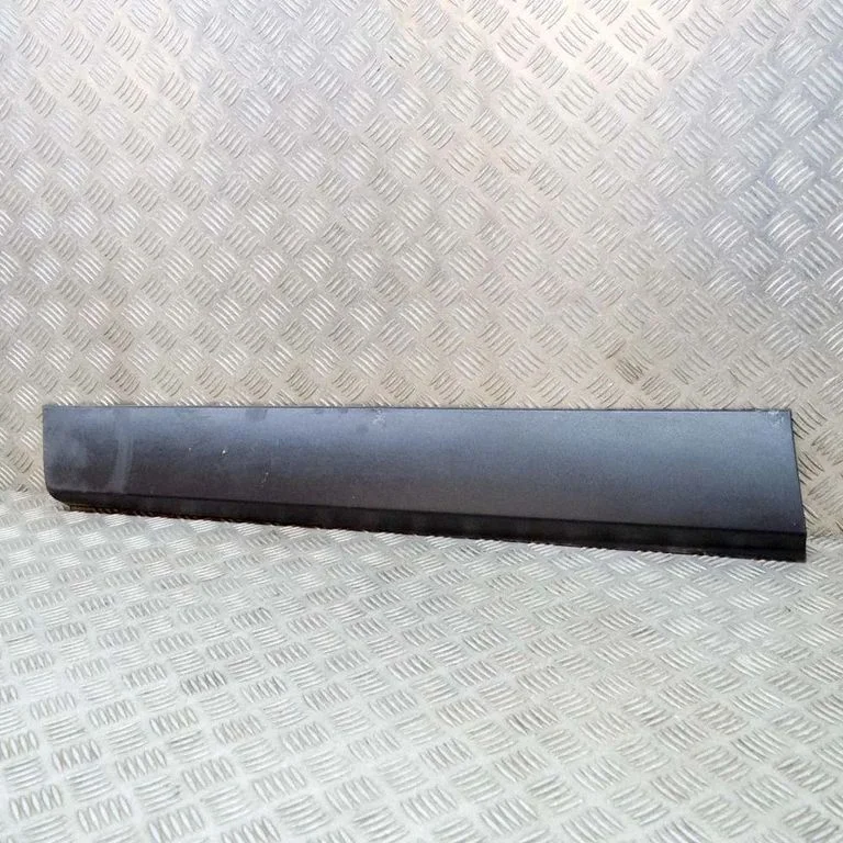Front door trim (molding) – Opel Mokka (2012-2016)
