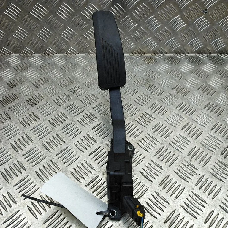 Pedał gazu 6PV933966