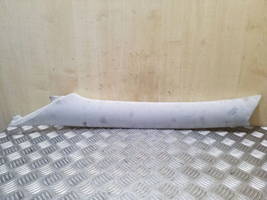 (A) pillar trim 6221202120