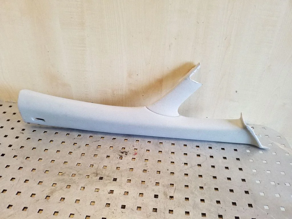 (A) piilari kate 5M0867234