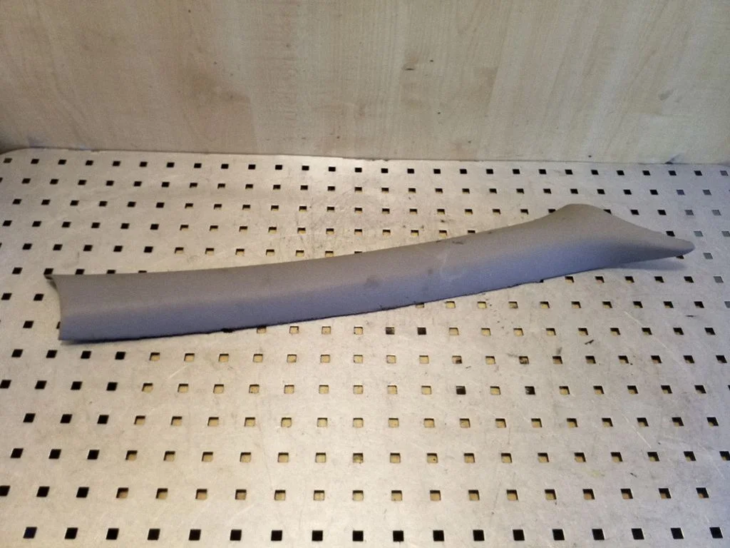(A) pillar trim 8L0867234