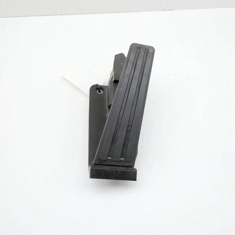 Gaasipedaal 9J1721507